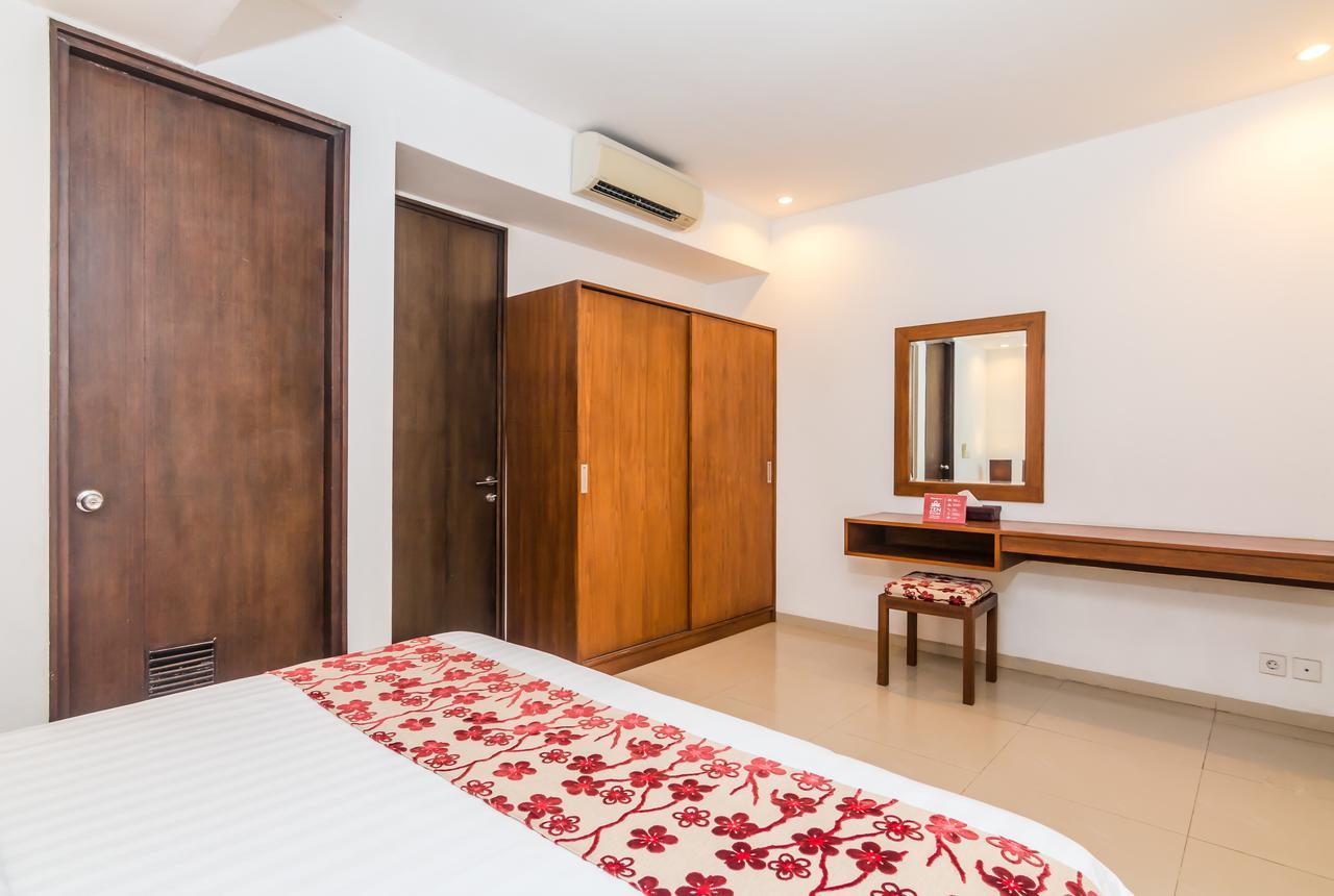 Zen Rooms Dewi Ratih Seminyak Kuta  Exterior photo