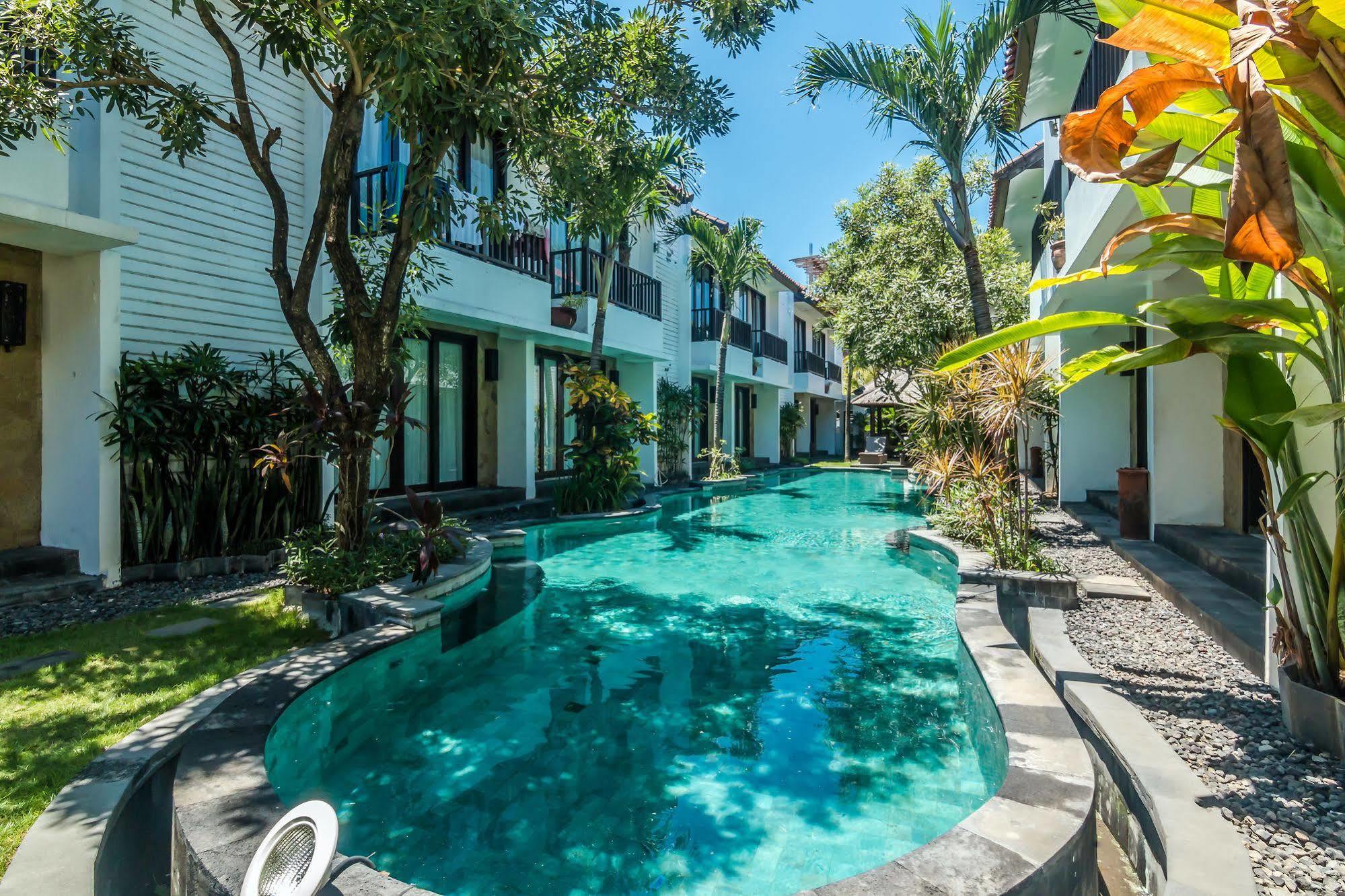 Zen Rooms Dewi Ratih Seminyak Kuta  Exterior photo